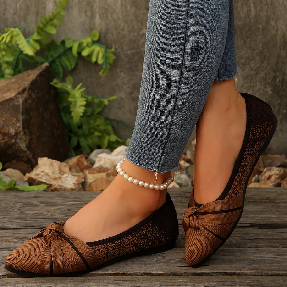 Spring and Autumn New Pointed Toe Comfortable Casual Single Shoes Fashion Light Mouth Large Size Lightweight Flat Shoes Women