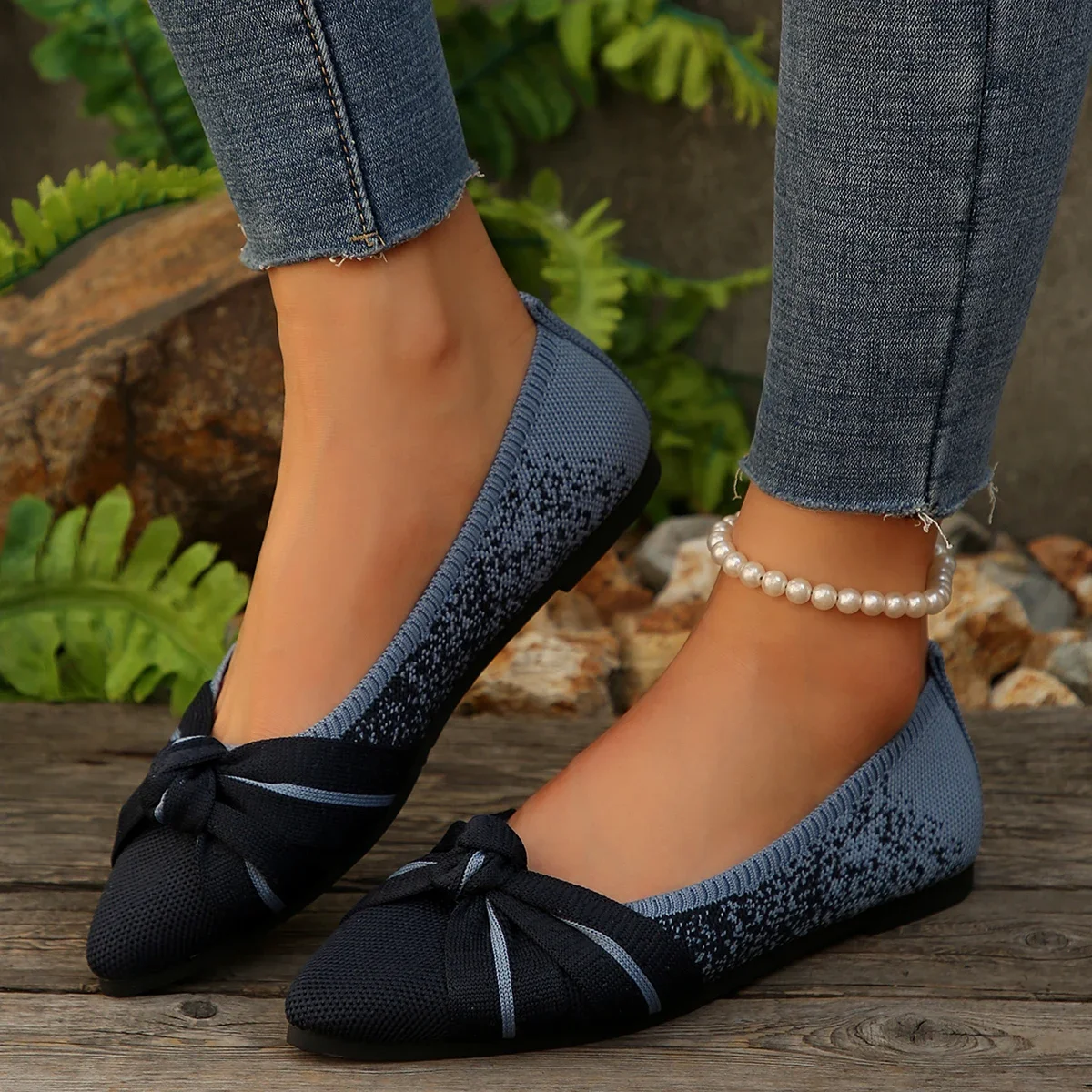 Spring and Autumn New Pointed Toe Comfortable Casual Single Shoes Fashion Light Mouth Large Size Lightweight Flat Shoes Women