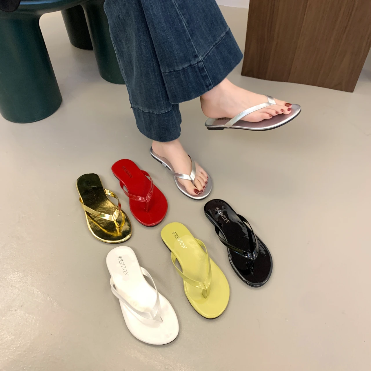 Large Size Sandals Women's Shoes Summer 2025 New Flip-flops Outer Slippers Flat Sandals