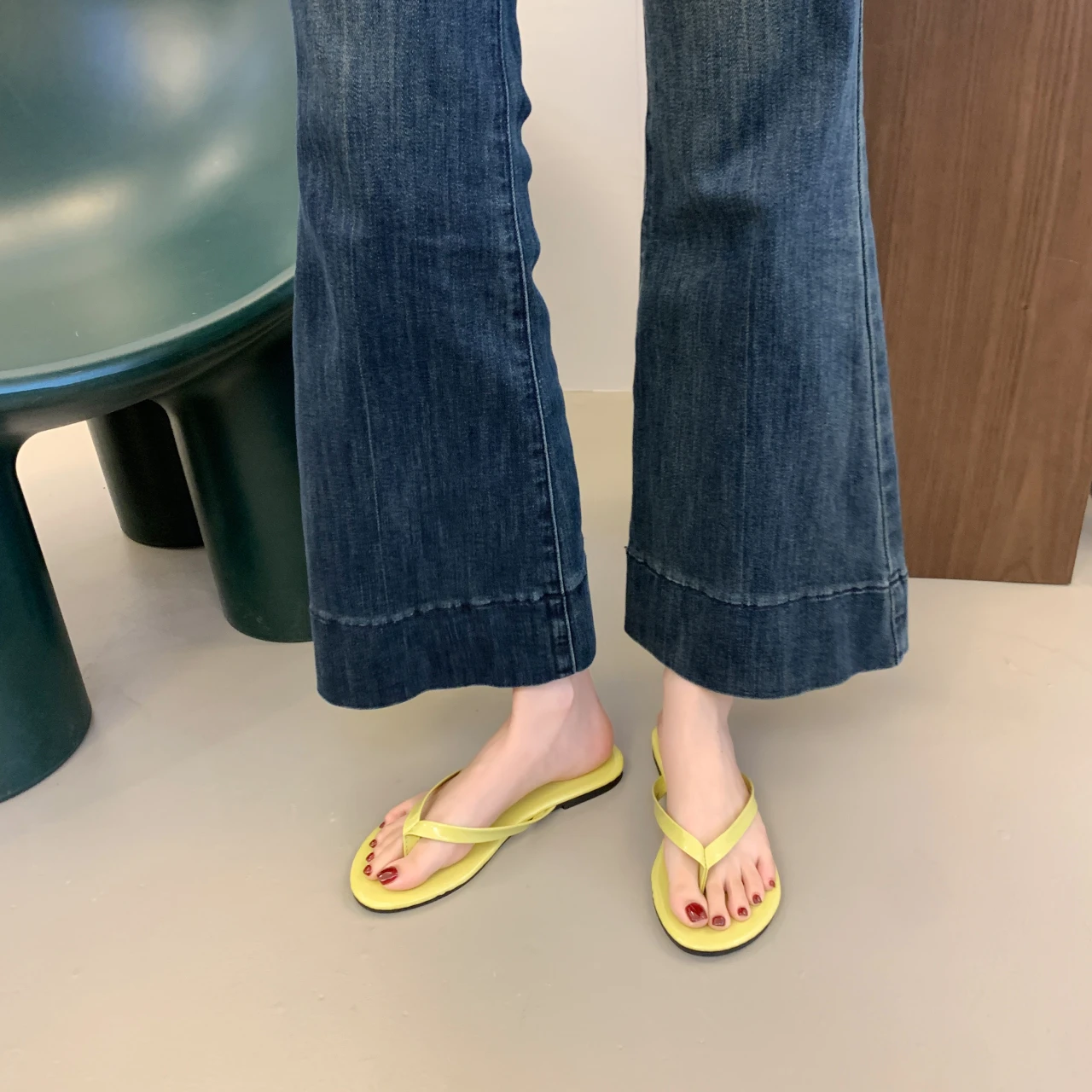 Large Size Sandals Women's Shoes Summer 2025 New Flip-flops Outer Slippers Flat Sandals
