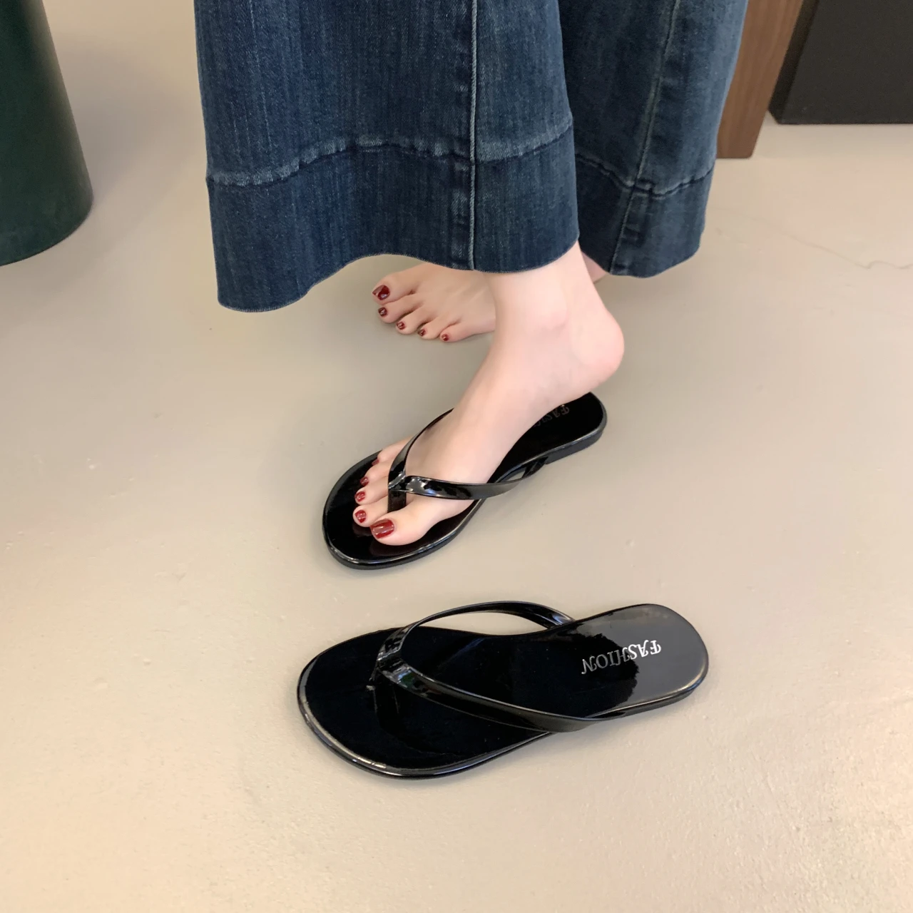 Large Size Sandals Women's Shoes Summer 2025 New Flip-flops Outer Slippers Flat Sandals