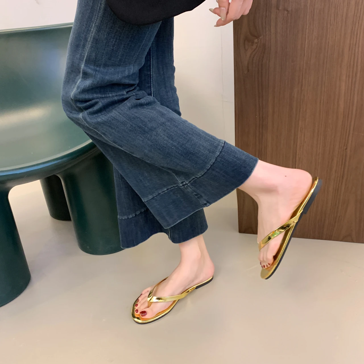 Large Size Sandals Women's Shoes Summer 2025 New Flip-flops Outer Slippers Flat Sandals