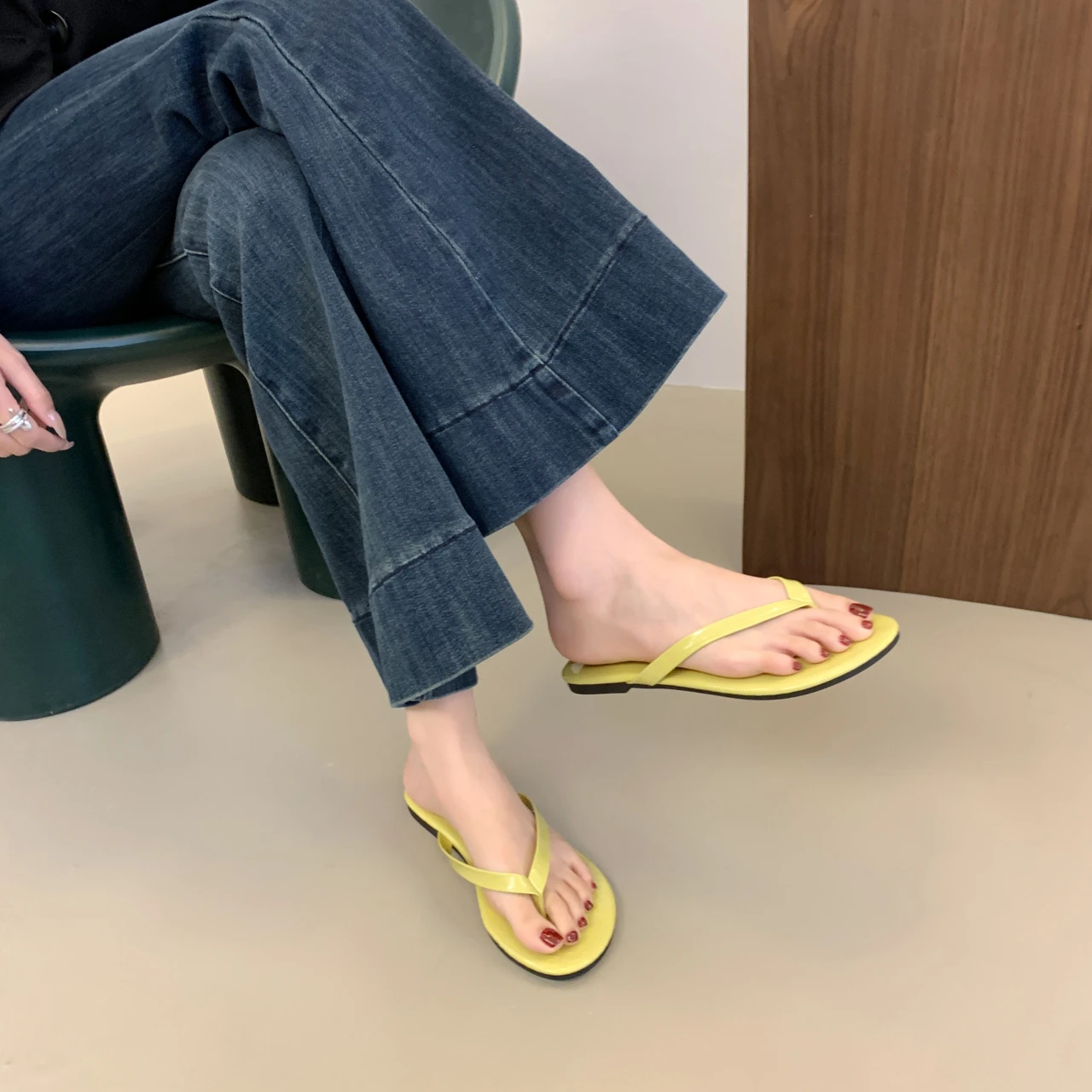 Large Size Sandals Women's Shoes Summer 2025 New Flip-flops Outer Slippers Flat Sandals