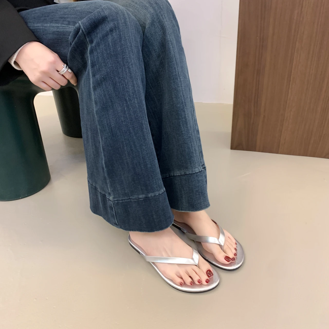 Large Size Sandals Women's Shoes Summer 2025 New Flip-flops Outer Slippers Flat Sandals