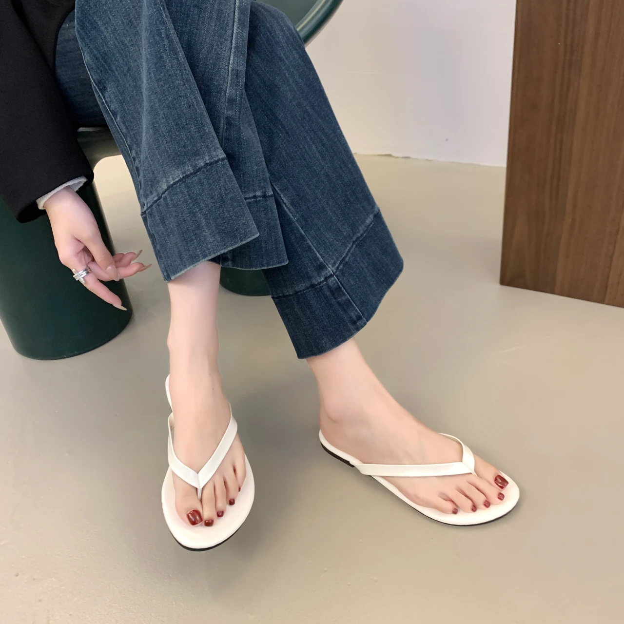 Large Size Sandals Women's Shoes Summer 2025 New Flip-flops Outer Slippers Flat Sandals