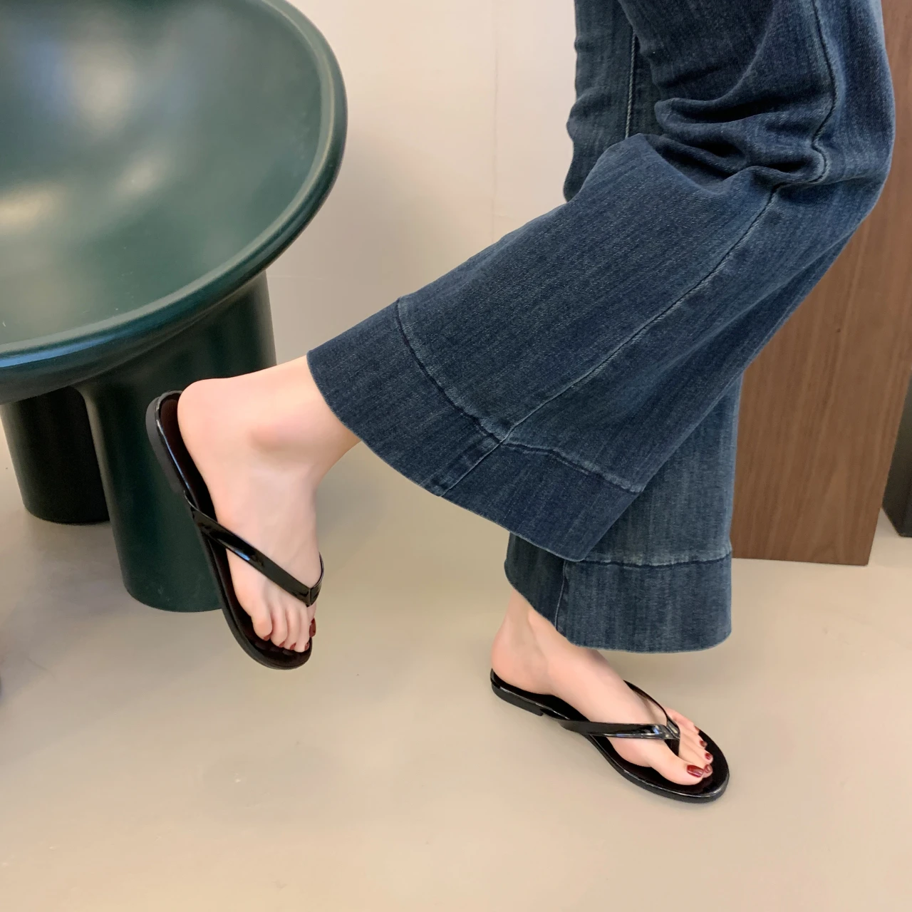 Large Size Sandals Women's Shoes Summer 2025 New Flip-flops Outer Slippers Flat Sandals