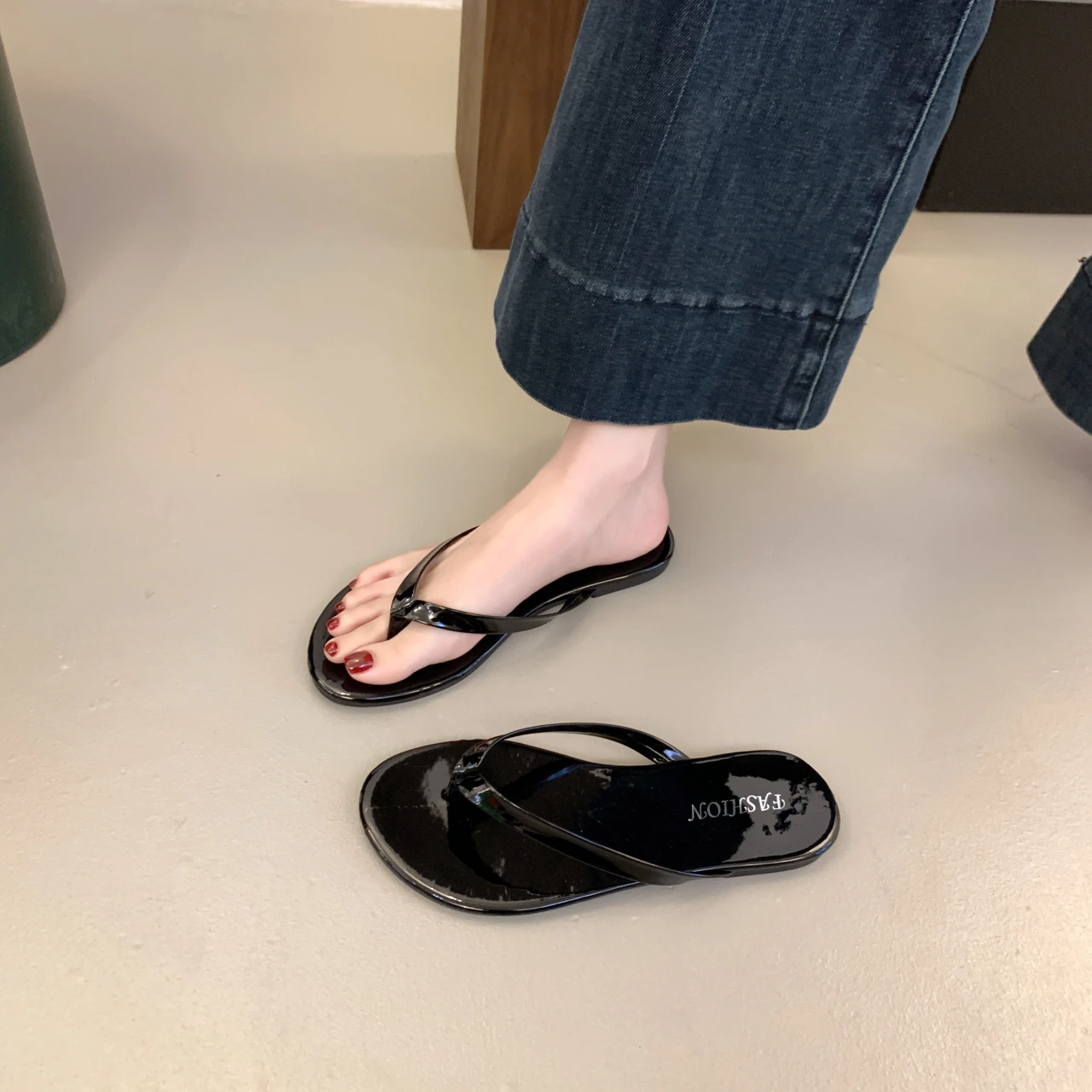 Large Size Sandals Women's Shoes Summer 2025 New Flip-flops Outer Slippers Flat Sandals