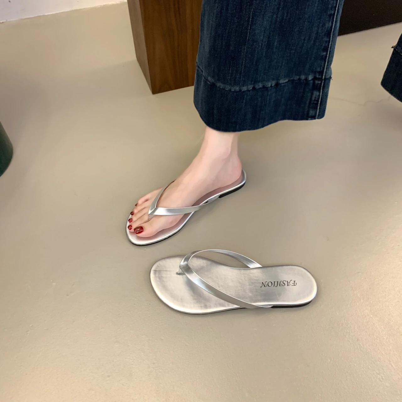 Large Size Sandals Women's Shoes Summer 2025 New Flip-flops Outer Slippers Flat Sandals