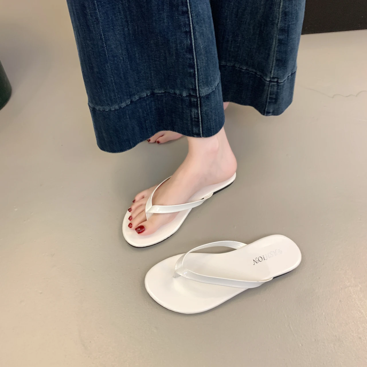 Large Size Sandals Women's Shoes Summer 2025 New Flip-flops Outer Slippers Flat Sandals
