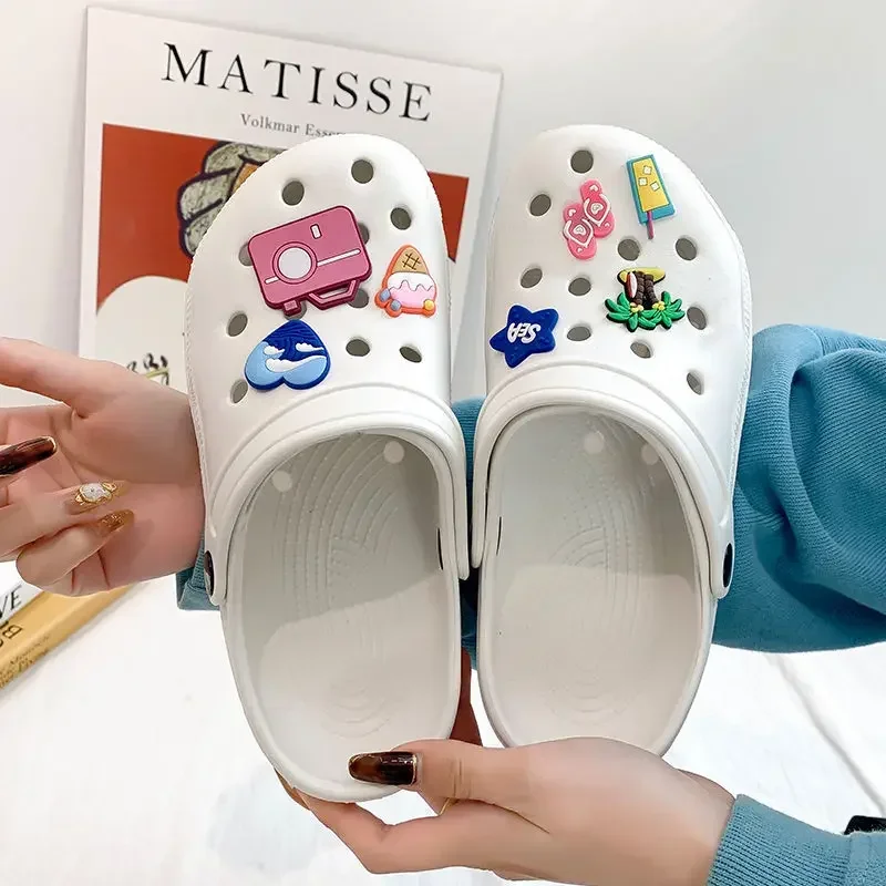 2025 New Summer Women Waterproof Slippers Summer Outdoor Women Slides Soft Sole Garden Shoes Indoor Classic Nursing Clogs Sandal