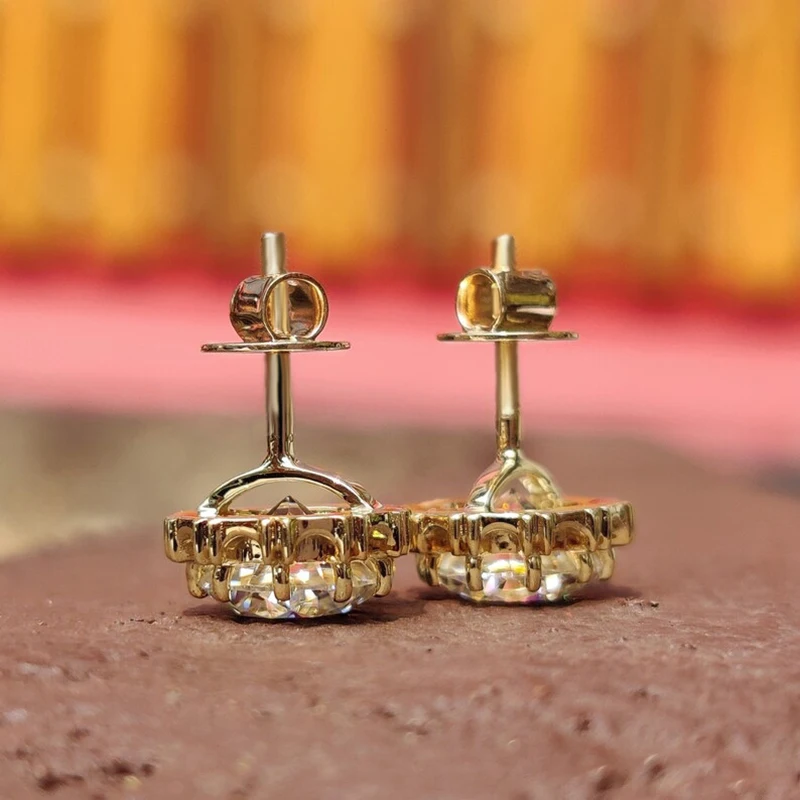 Rrjzz 6.5MM 1CT Moissanite Diamond Stud Earrings 925 Silver 14k Gold Plated Wedding Ear Studs for Women Men GRA Certificated