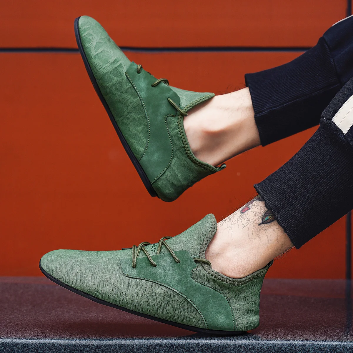 Spring and Summer Men's Loafers One-Piece Lazy Sneakers for Comfort and Convenience