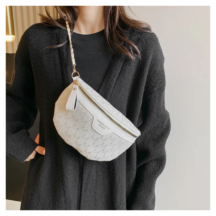 Chic Waist Crossbody Bag with Dual Chain Details, Simple Chest Bag, Stylish Wide Strap & Sleek Zip Closure Suitable Everyday Use