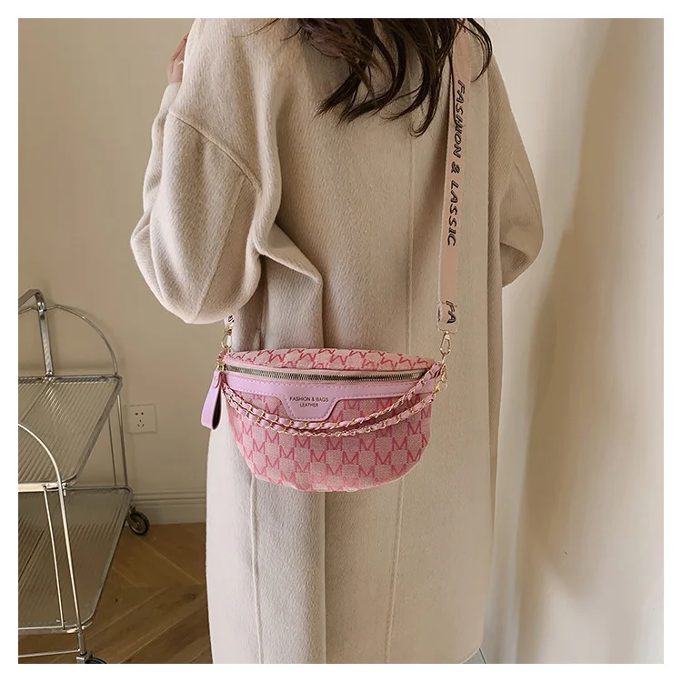 Chic Waist Crossbody Bag with Dual Chain Details, Simple Chest Bag, Stylish Wide Strap & Sleek Zip Closure Suitable Everyday Use