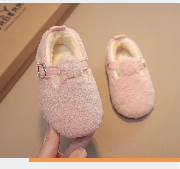 Winter Children's Shoes 2026 New Girls Fluffy Cotton Shoes Soft Bottom Non-slip Kids Fashion Simple Plush Shoes Trend Versatile
