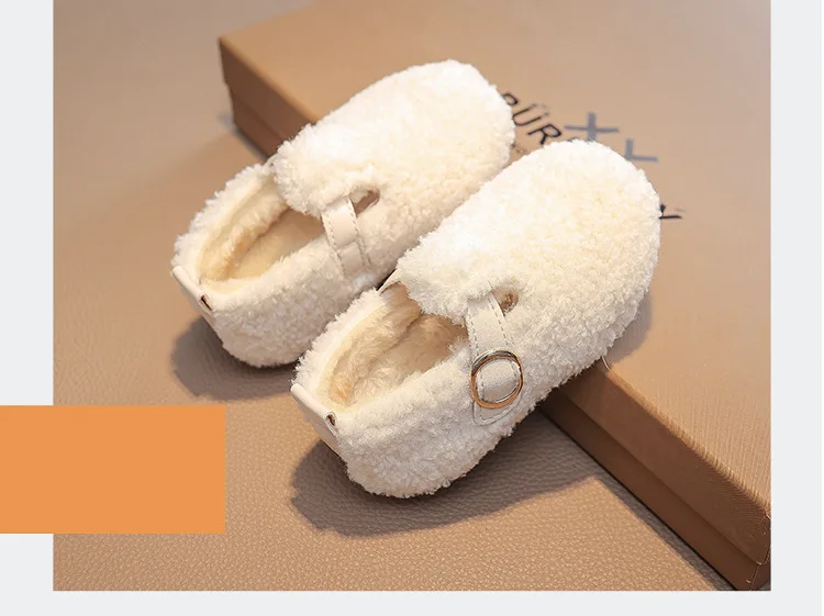 Winter Children's Shoes 2026 New Girls Fluffy Cotton Shoes Soft Bottom Non-slip Kids Fashion Simple Plush Shoes Trend Versatile