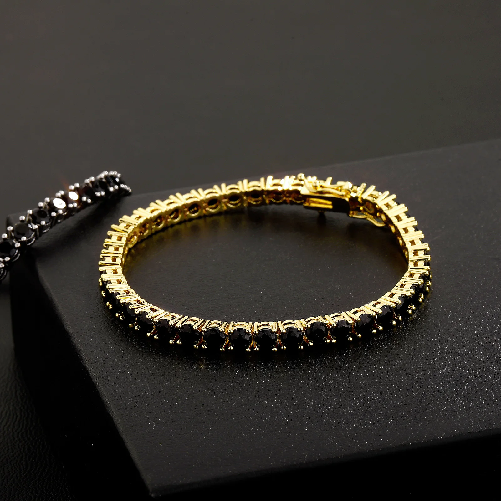 TOPGRILLZ 3MM-5MM Iced Out Black Cubic Zirconia Tennis Chain Bracelet Micro Paved 5A+ CZ Stones Charm Bangle For Men Women Gift