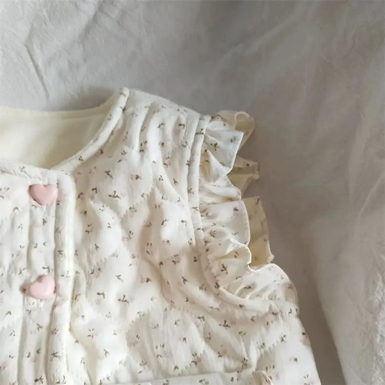 Girl's vest for autumn and winter baby wearing clothes children's cotton vest with floral shoulder