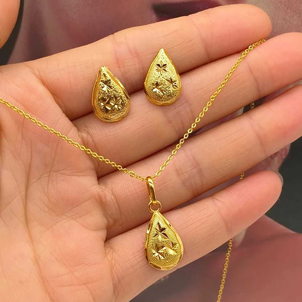 Women 18K Gold Plated Pendant Necklace and Drop Earrings Set Teardrop Star Round Flower Heart Gold Jewelry Accessories Gift