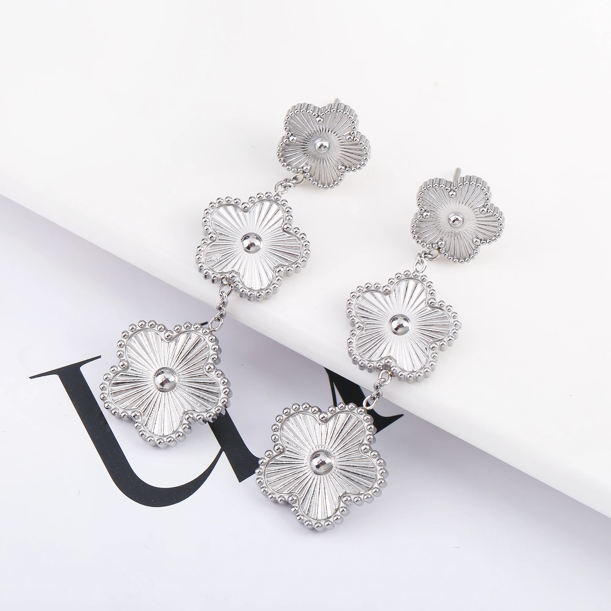 Metal Stainless Steel New Design Double-Sided Five Leaf Flower Plum Blossom Tassel Earrings For Women Waterproof Clover