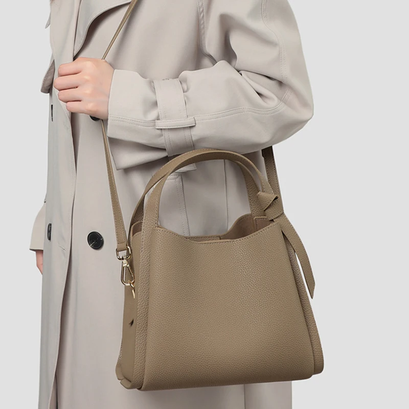 Retro Fashion Simple New Texture Large Capacity Shoulder Bag Women's Handbags Portable Messenger Bucket Bag