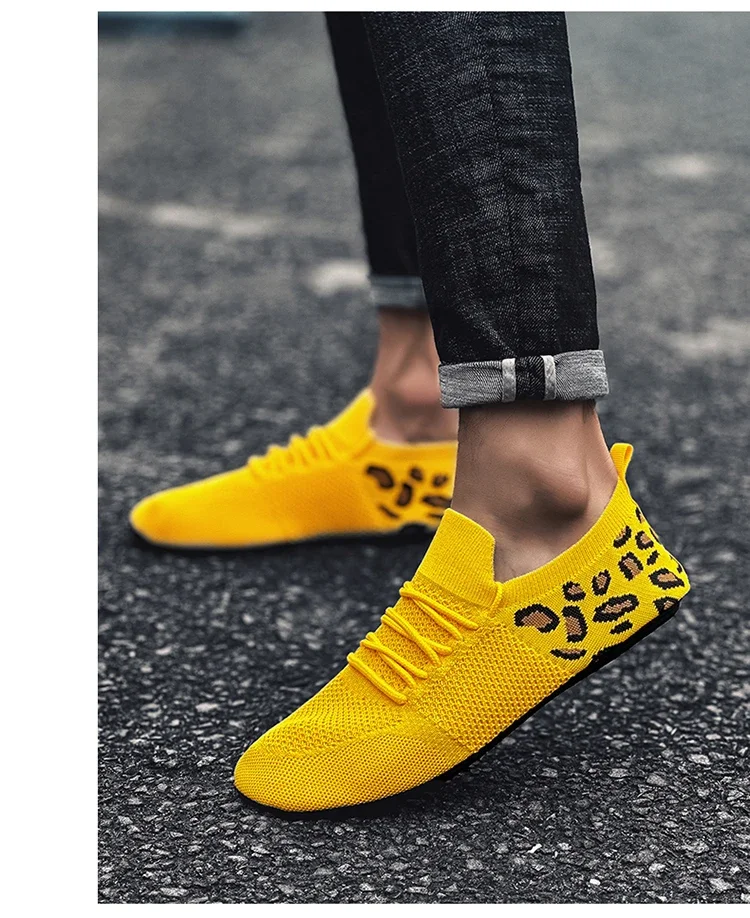2024 Breathable Men Vulcanized Shoes New Lightweight Couple Flats Soft Mesh Men's Casual Shoes Outdoor Driving Footwear 36-47