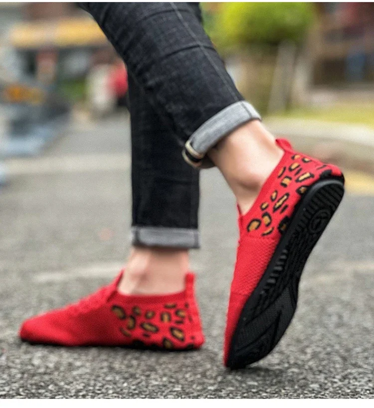 2024 Breathable Men Vulcanized Shoes New Lightweight Couple Flats Soft Mesh Men's Casual Shoes Outdoor Driving Footwear 36-47