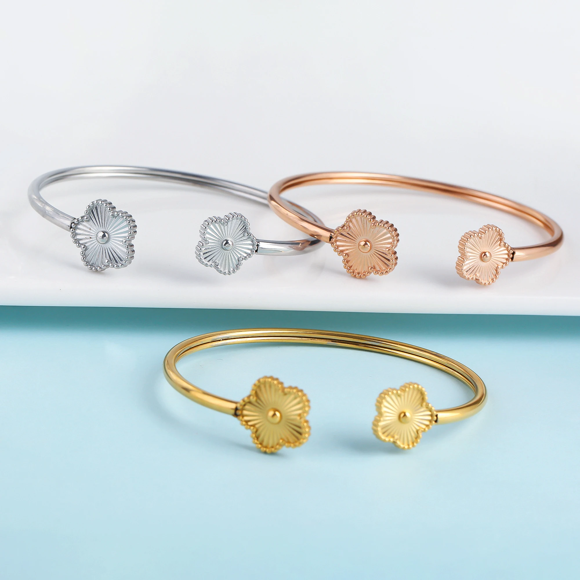 Women's New Design High-Quality Metal Plum Blossom Five Leaf Flower Bracelet With Adjustable Opening Stainless Steel Clover