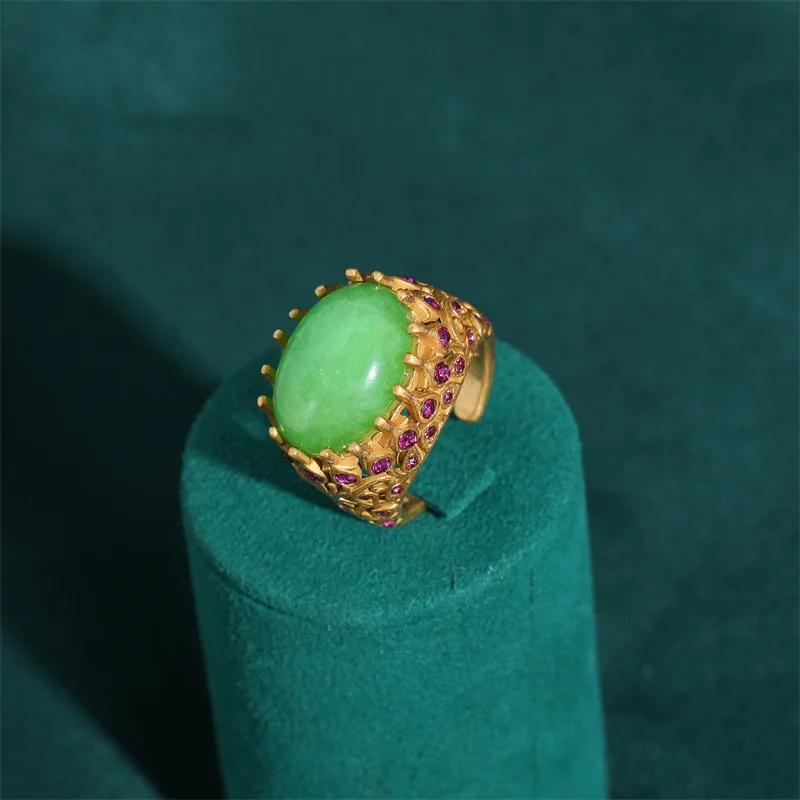 Elegant Vintage Rings for Women Copper Antique Gold Color Oval Crystal Emerald Round Natural Stone Designer Retro Jewelry