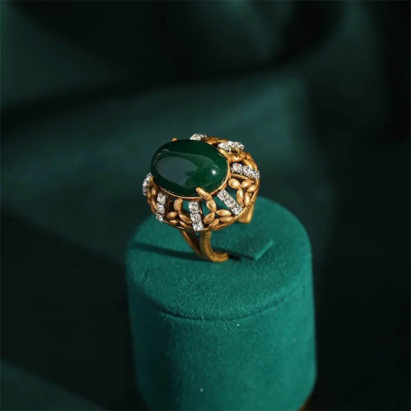Elegant Vintage Rings for Women Copper Antique Gold Color Oval Crystal Emerald Round Natural Stone Designer Retro Jewelry