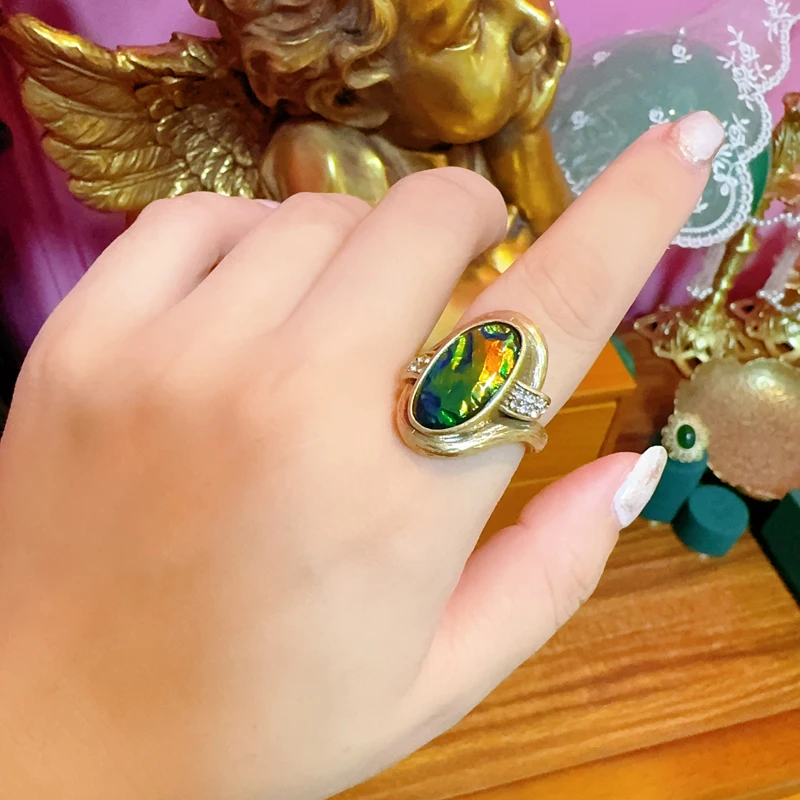 Elegant Vintage Rings for Women Copper Antique Gold Color Oval Crystal Emerald Round Natural Stone Designer Retro Jewelry