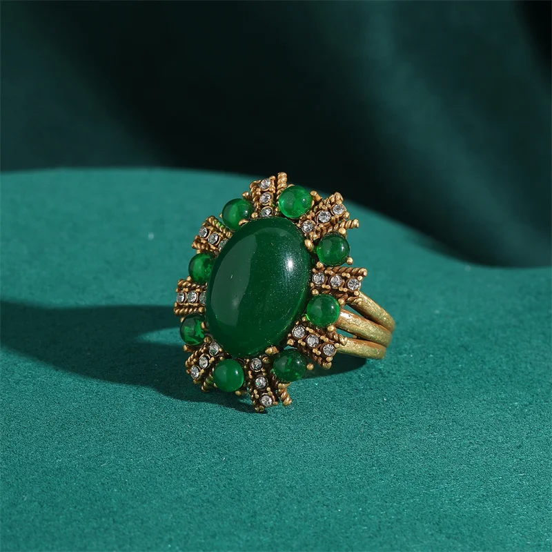 Elegant Vintage Rings for Women Copper Antique Gold Color Oval Crystal Emerald Round Natural Stone Designer Retro Jewelry