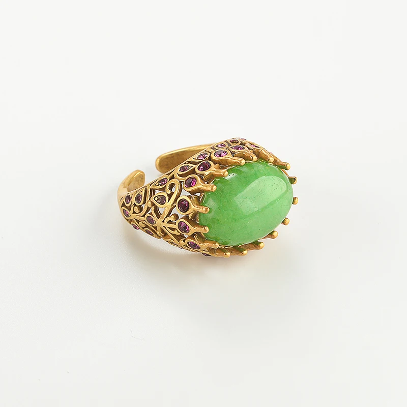 Elegant Vintage Rings for Women Copper Antique Gold Color Oval Crystal Emerald Round Natural Stone Designer Retro Jewelry