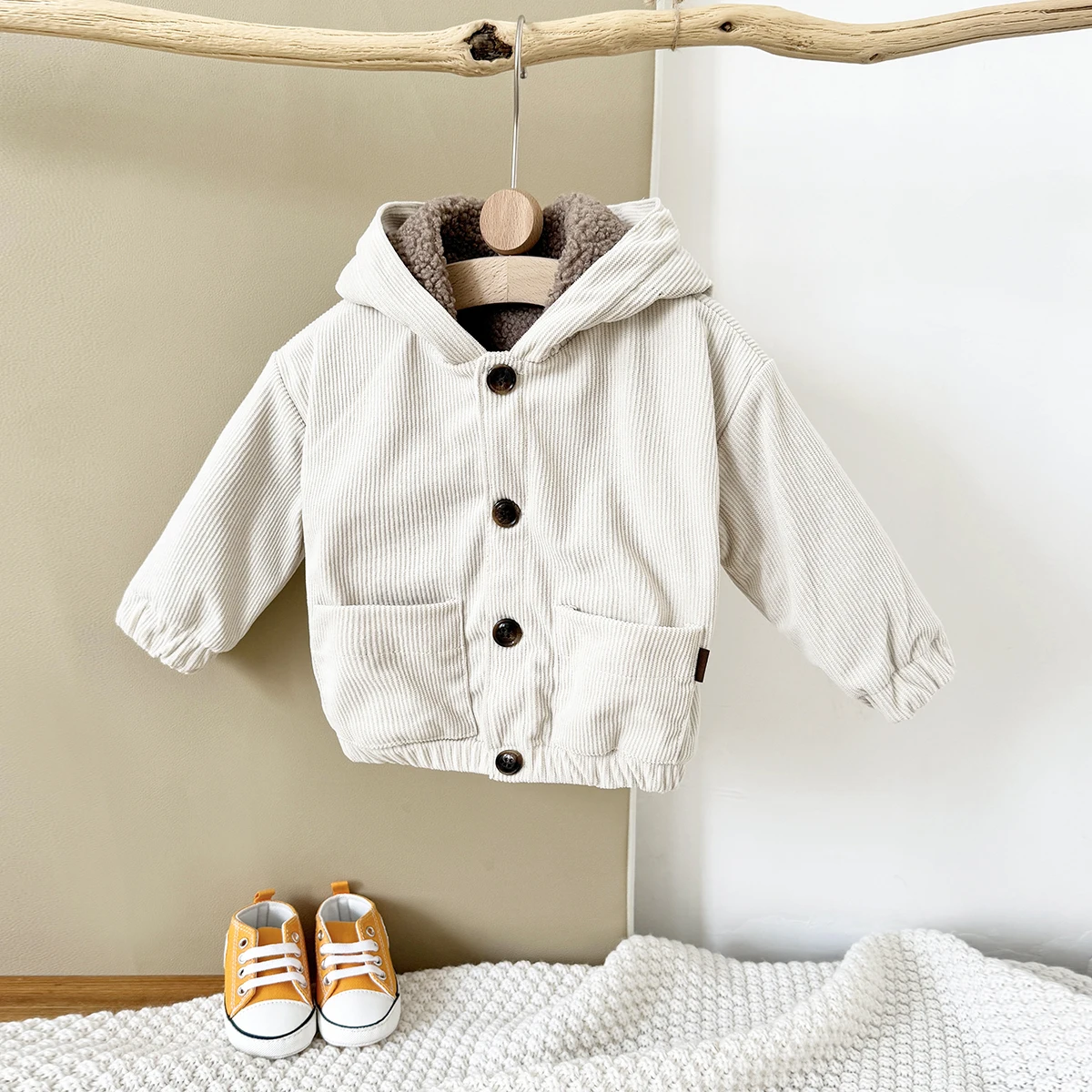 Ins Winter Warm Baby Girls Clothes Outdoor Jacket Thick Fleece Hoodie Infant Boys Baby Clothes Fruit Embroidery Newborn Baby Top