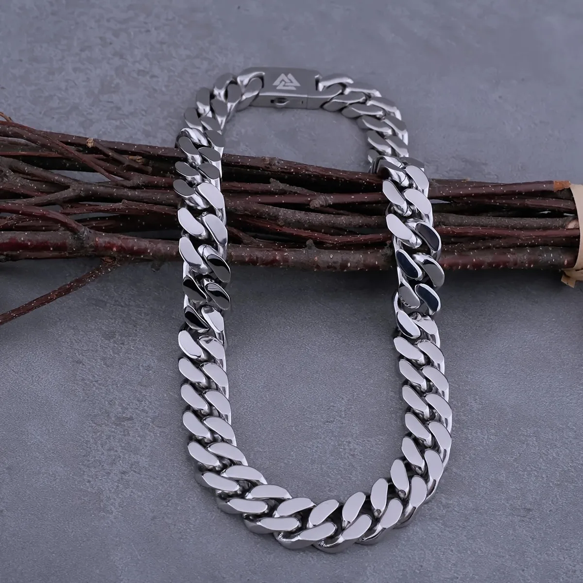 Europe and the United States hip-hop style stainless steel Cuban buckle necklace fashion retro minimalist punk men's necklace
