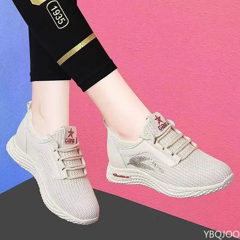 2025 Breathable Shoes Versatile Trendy Mom Flats Women's Wear Resistant Sneakers Soft-Soled Comfort Casual Ladies Shoes Mujer