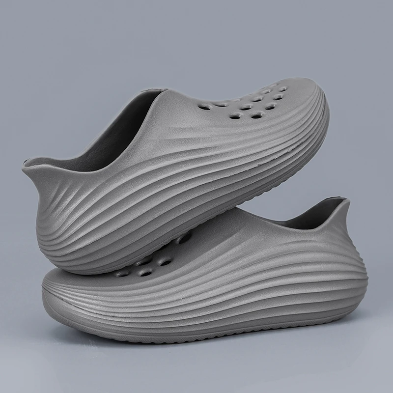 Fashion Lightweight Men's Sandals Summer EVA Man Beach Shoes Breathable Soft Men Water Shoes Comfortable Casual Walking Sneakers