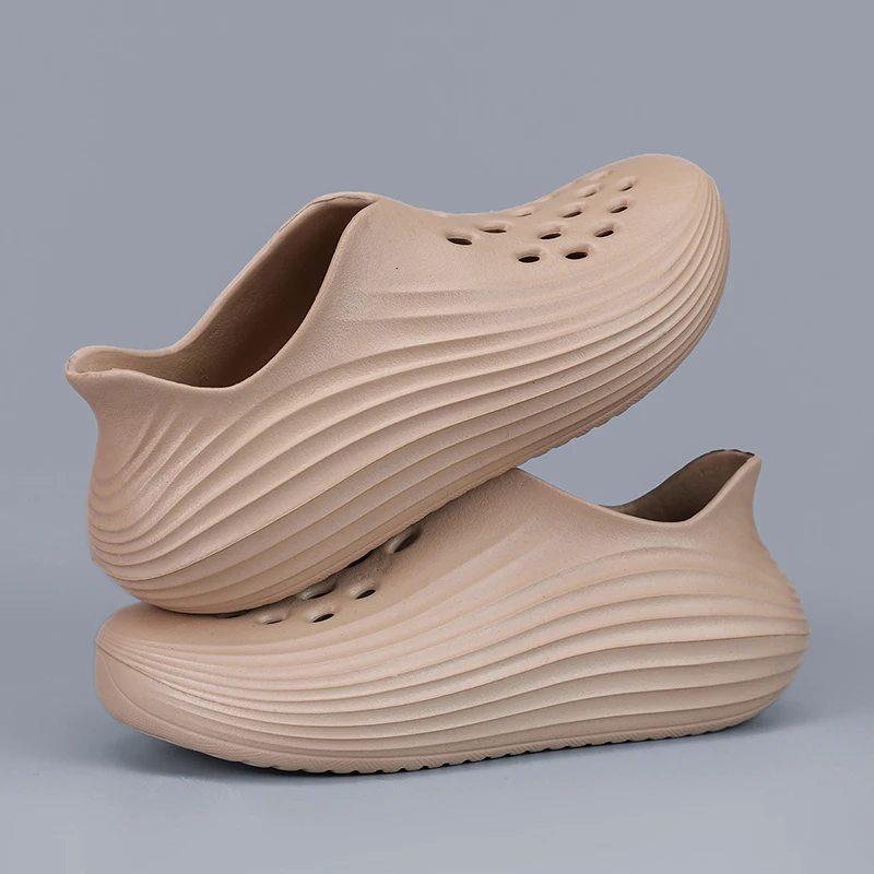 Fashion Lightweight Men's Sandals Summer EVA Man Beach Shoes Breathable Soft Men Water Shoes Comfortable Casual Walking Sneakers