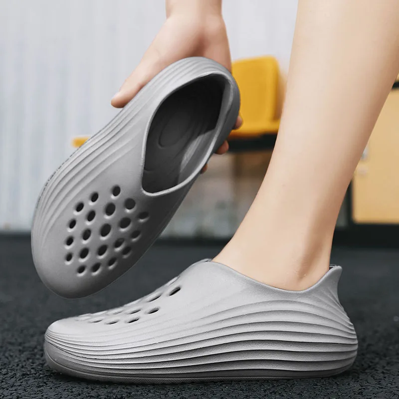 Fashion Lightweight Men's Sandals Summer EVA Man Beach Shoes Breathable Soft Men Water Shoes Comfortable Casual Walking Sneakers