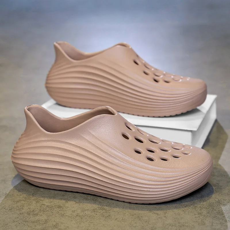 Fashion Lightweight Men's Sandals Summer EVA Man Beach Shoes Breathable Soft Men Water Shoes Comfortable Casual Walking Sneakers
