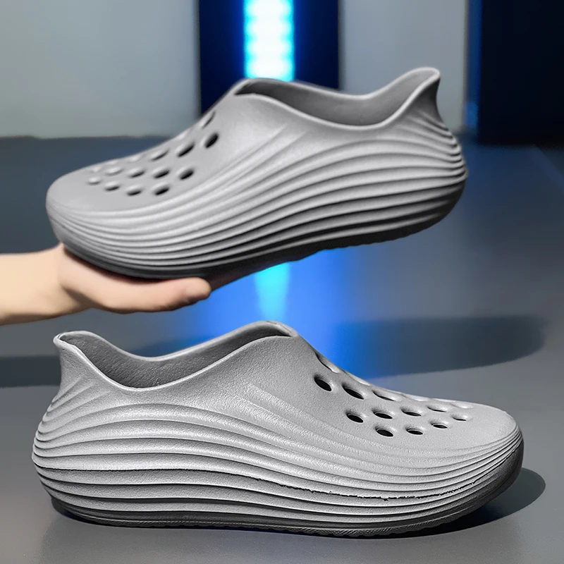 Fashion Lightweight Men's Sandals Summer EVA Man Beach Shoes Breathable Soft Men Water Shoes Comfortable Casual Walking Sneakers