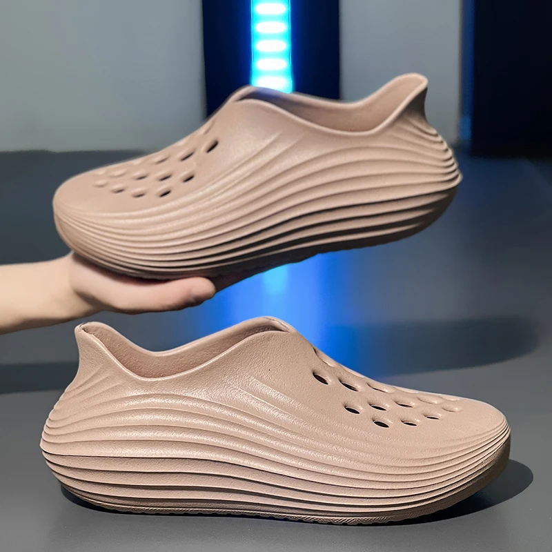 Fashion Lightweight Men's Sandals Summer EVA Man Beach Shoes Breathable Soft Men Water Shoes Comfortable Casual Walking Sneakers