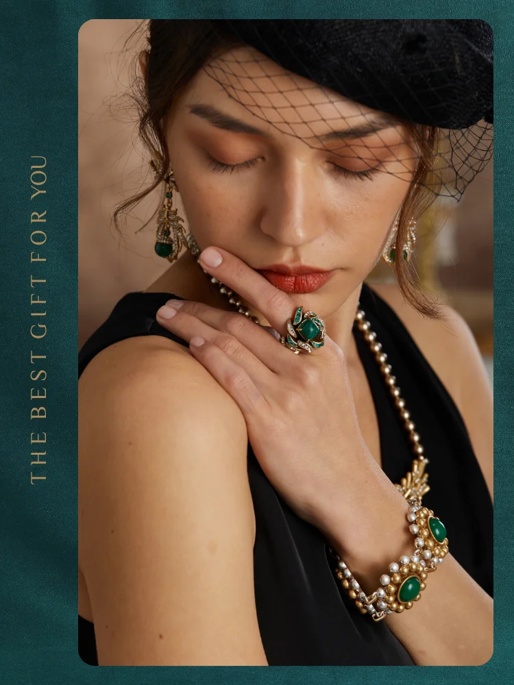 Vintage Jewelry Flower Full Crystal Green Malachite Rings for Woman Gold Color Party Gift Boho Wedding New Arrival 2024