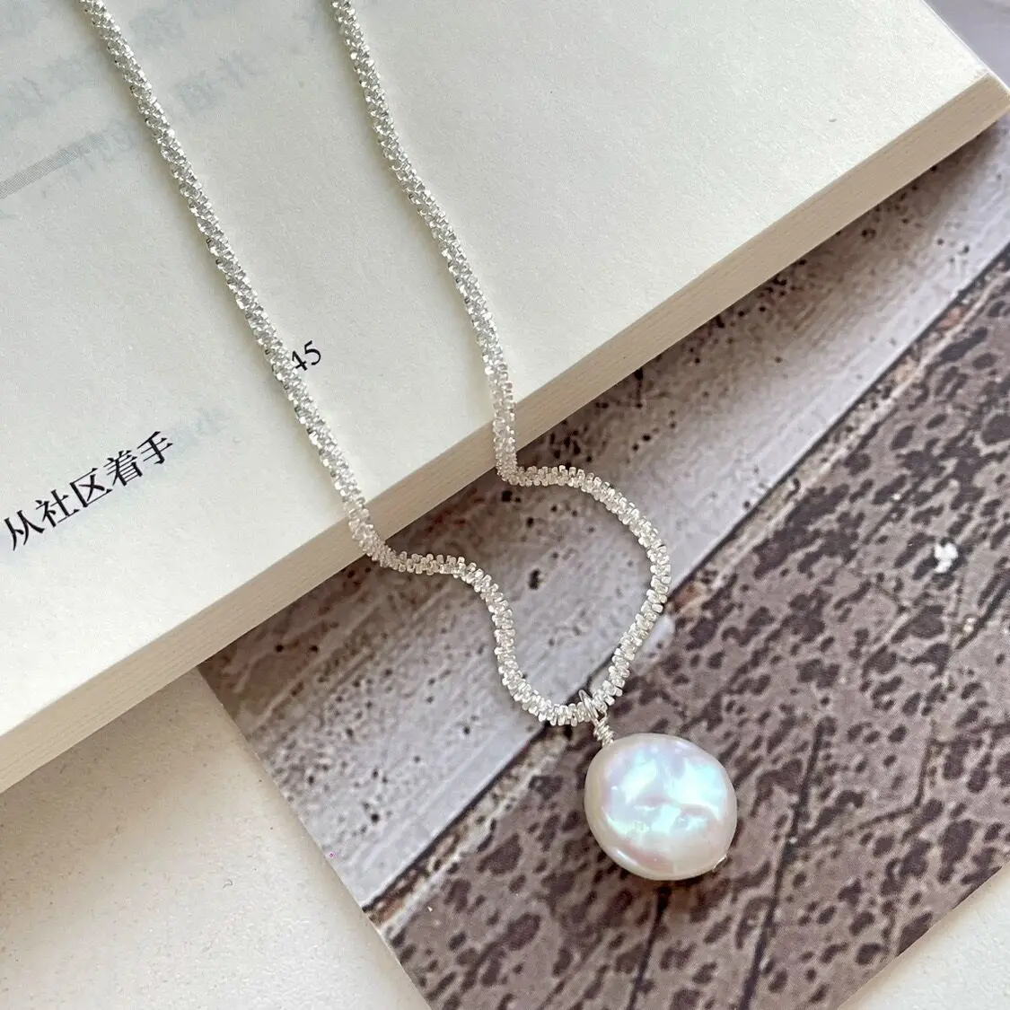 New 925 Sterling Silver Sparkling Round Pearl Necklace Simple Style Charm Pendant Choker Birthday Gift for Women Fine Jewelry