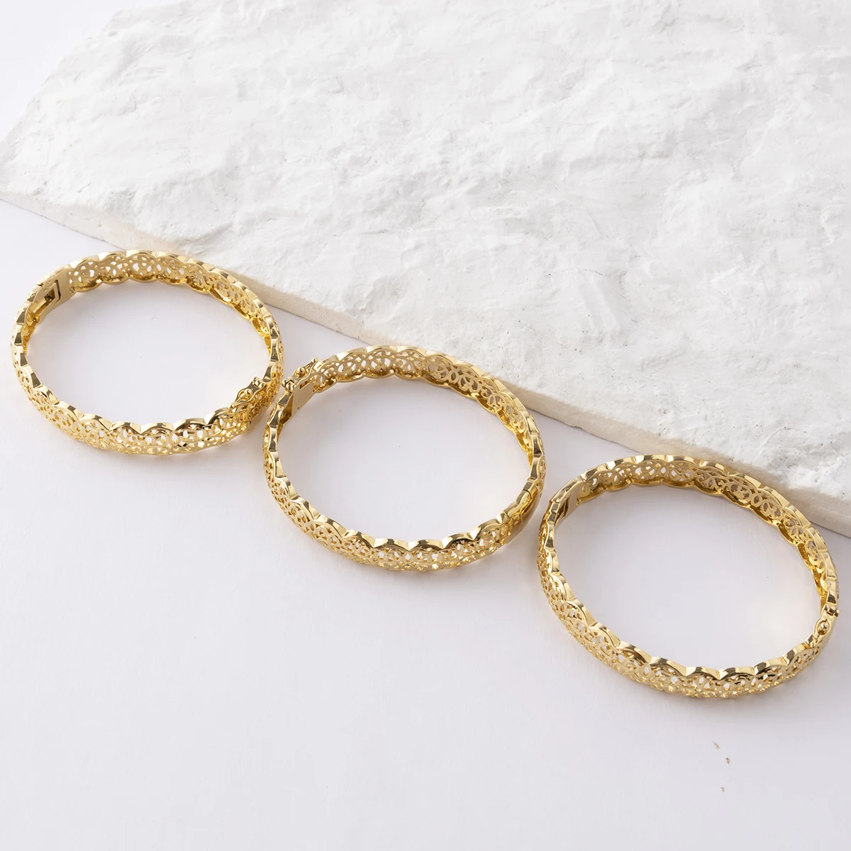 18k Gold Color Jewelry Set for Party Design Earrings and Pendant Necklace Bracelet Ring Set for Engagement
