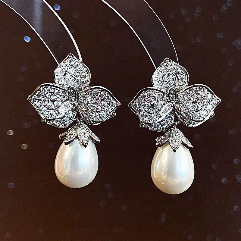 Fashionable and Elegant Three-Dimensional Flower Droplet Shaped Pearl Earrings