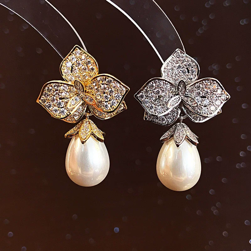 Fashionable and Elegant Three-Dimensional Flower Droplet Shaped Pearl Earrings