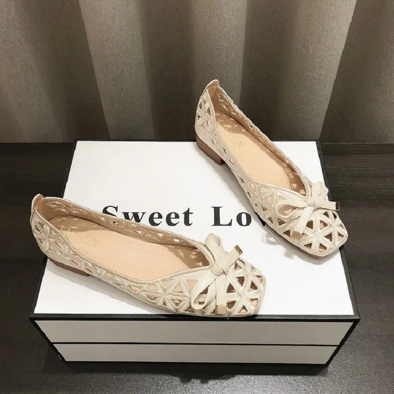2025 New French Style Bow Flat Sandals Women Geometric Cut-Out Peep-Toe Breathable Summer Beige Shoes for Dresses