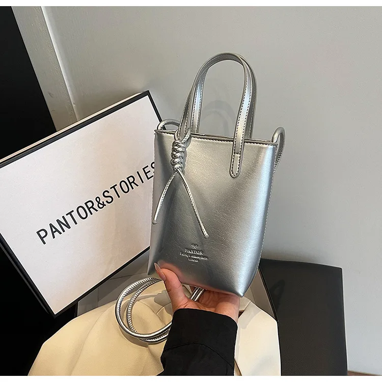 Women Handbags Female Pu Leather Shoulder Bags Luxury Large Capacity Crossbody Bags Solid Flap for Women Portable Phone Purse