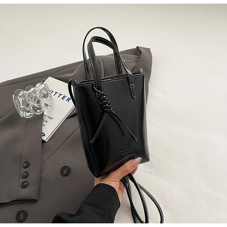 Women Handbags Female Pu Leather Shoulder Bags Luxury Large Capacity Crossbody Bags Solid Flap for Women Portable Phone Purse